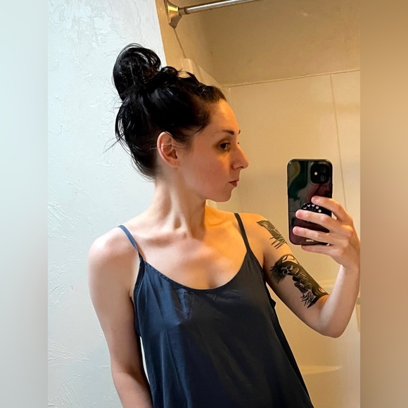 Meet your Posher, Ellie - Picture 2 of 2